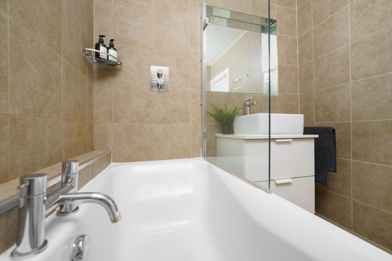 לונדון Huge & Central 3 Bedr, 4 Beds, Covent Gdn מראה חיצוני תמונה